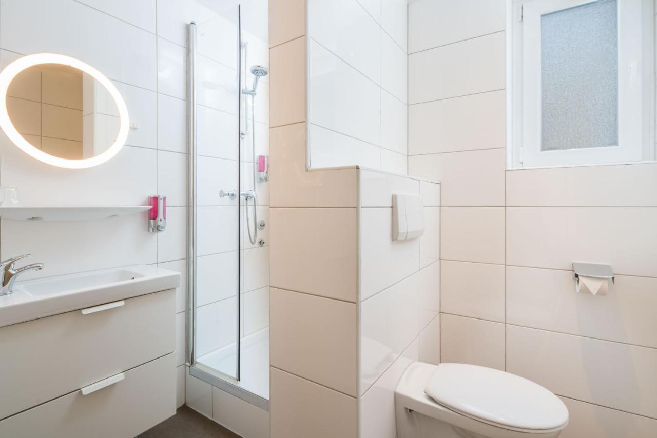 Stadt-Gut-Hotel Rheinischer Hof Эссен Экстерьер фото